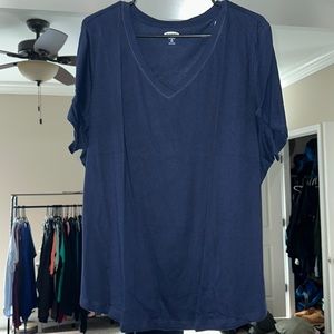 Navy blue tshirt